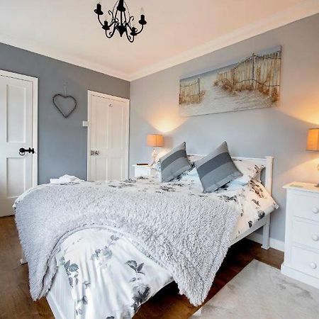 Lawson Cottage B&B Hickling Bagian luar foto